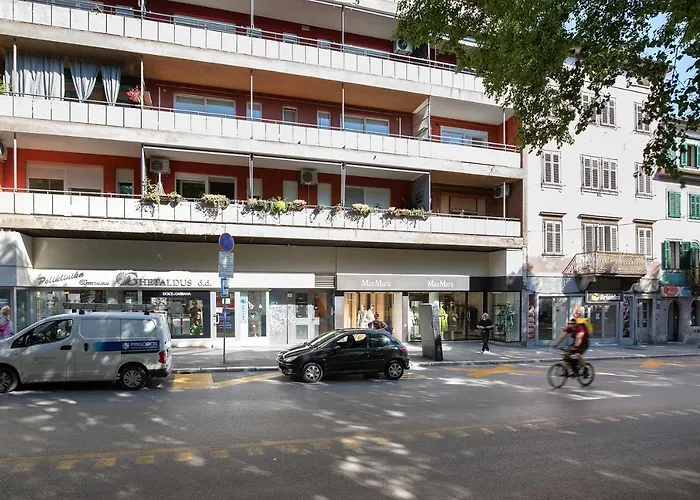 아파트 Golden Gate *